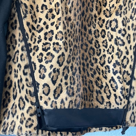 MILLY Animal Print Top - Picture 3 of 6